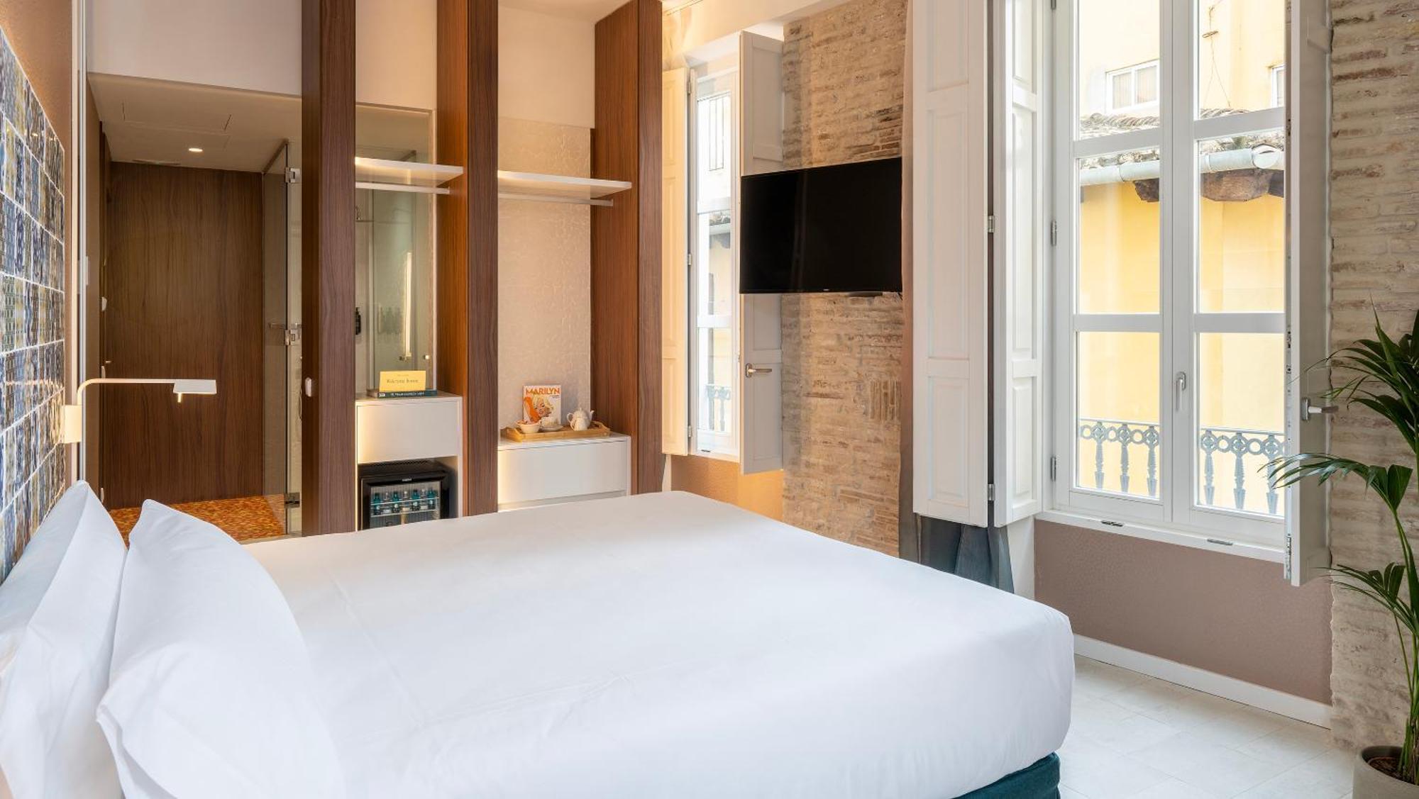 Axel Hotel Valencia - Adults Only Exterior photo
